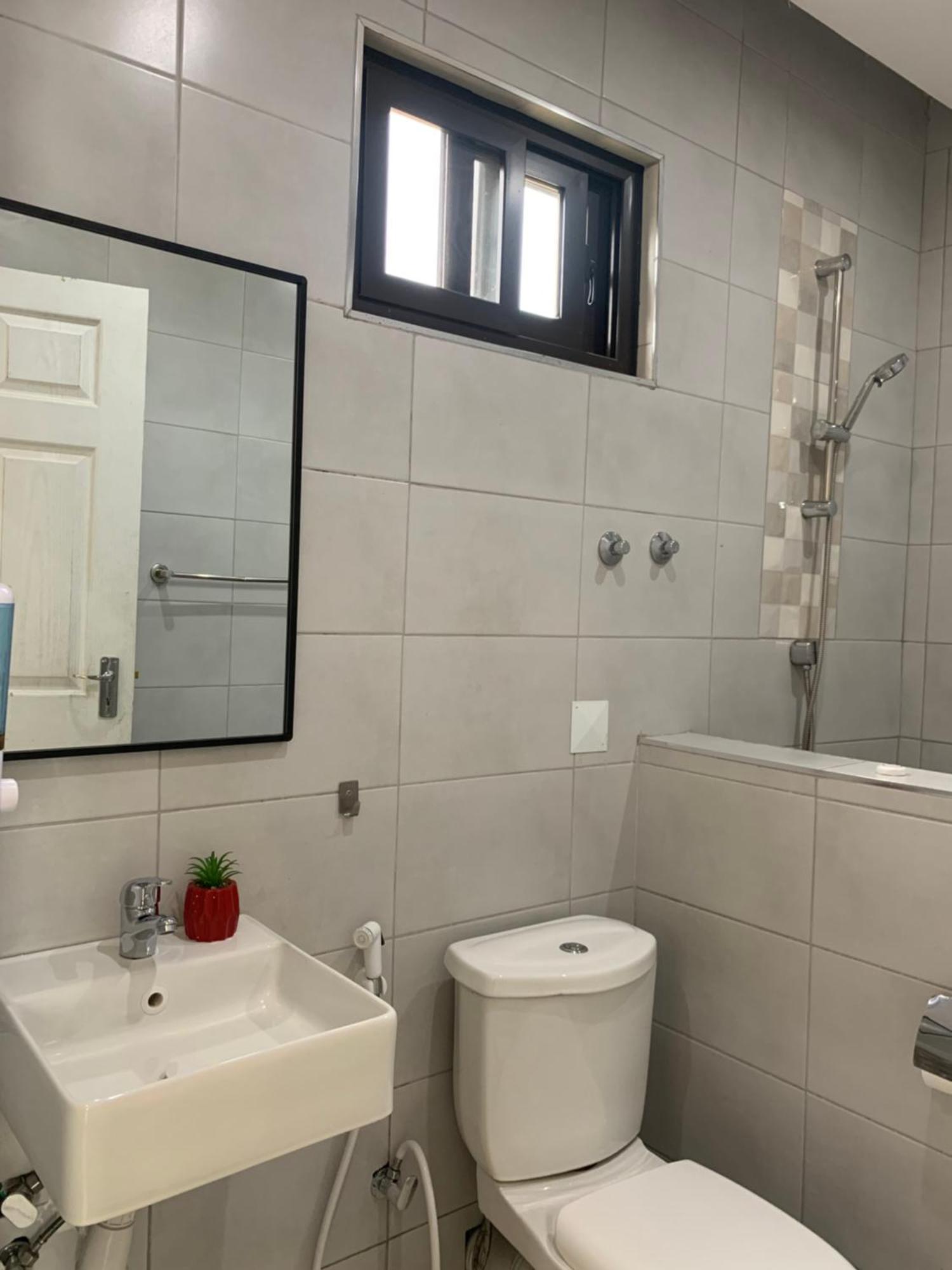 40 40 Accommodation Matola Exterior foto